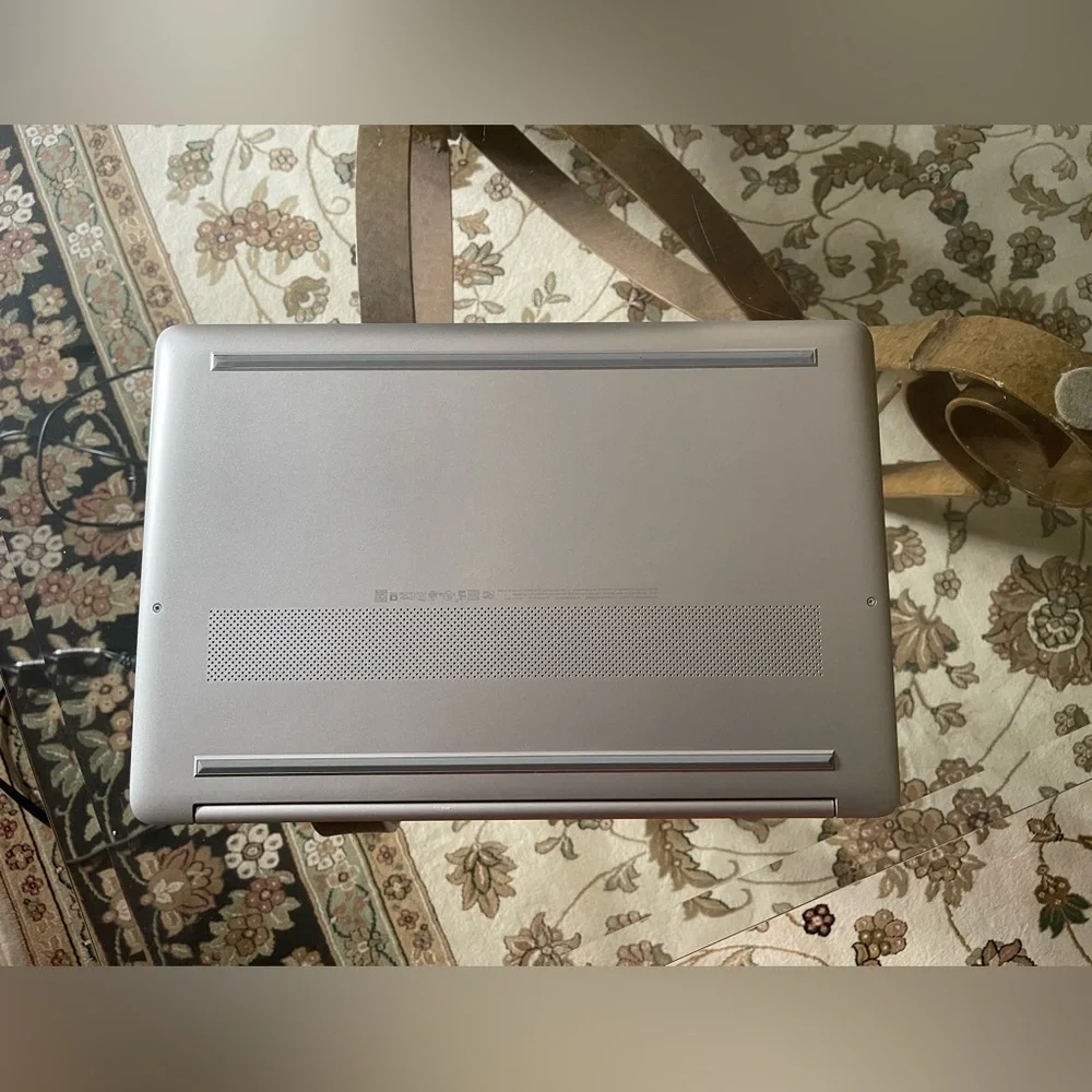 HP 15.6